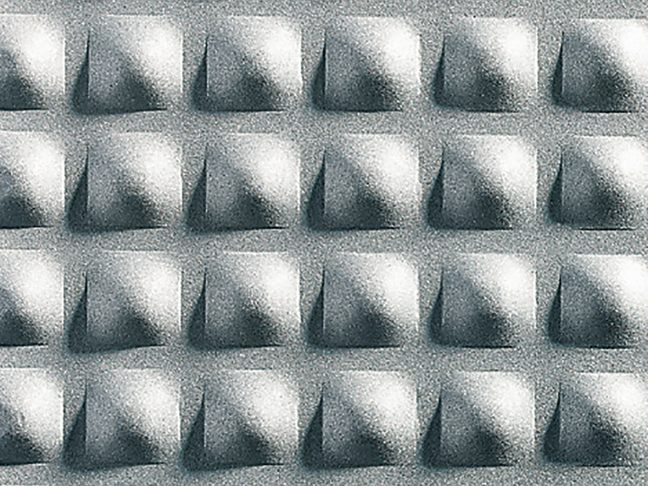 MECK-Lochblech_Praegung08-250_940x705