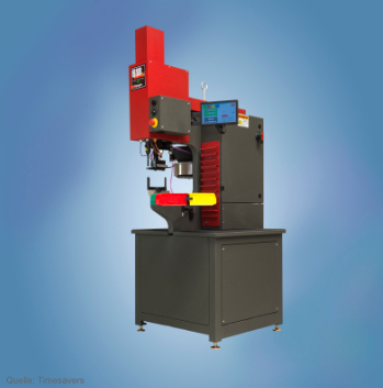 Schnell, präszise und effizient: Neue Einpressmaschine